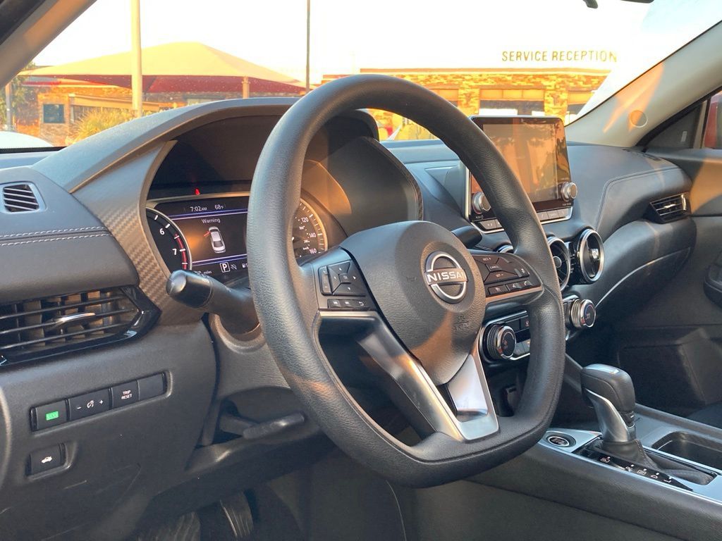 2025 Nissan Sentra SV - Photo 8