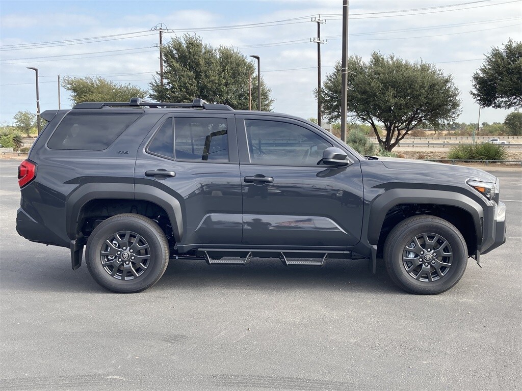 2025 Toyota 4Runner SR5 photo 4