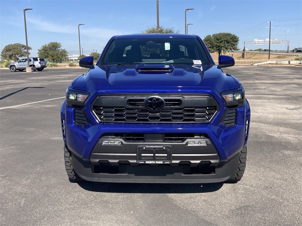 2025 Toyota Tacoma TRD Sport photo 2