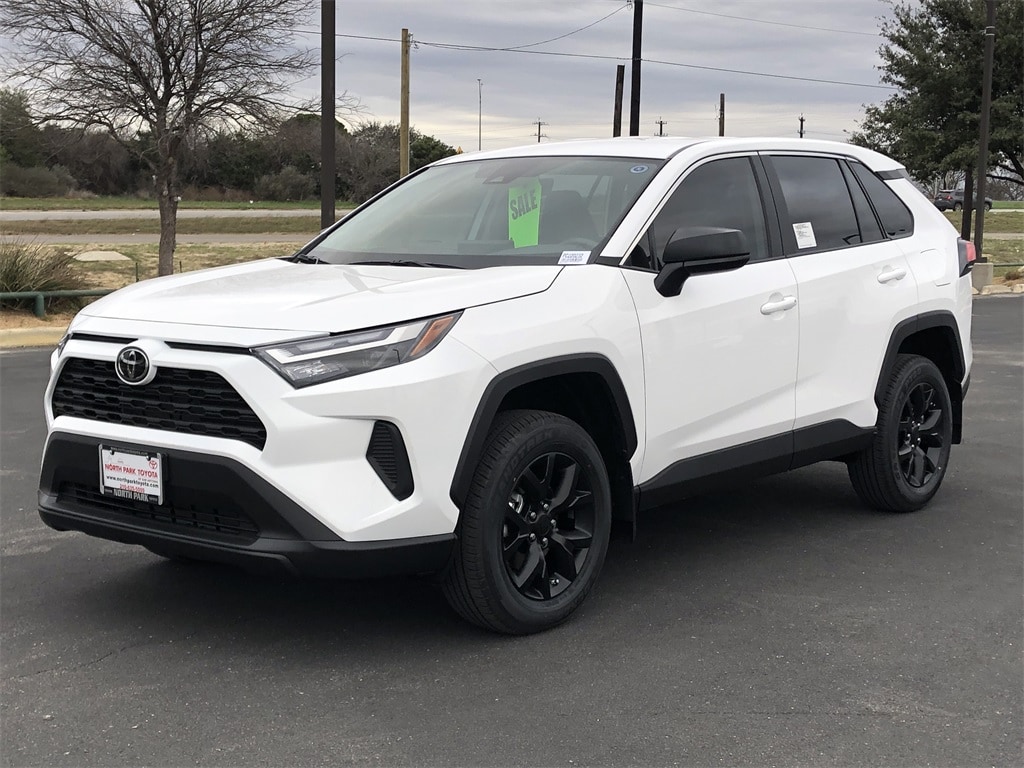 New 2025 Toyota RAV4 LE SUV