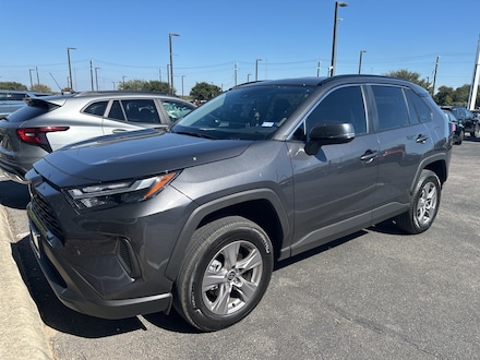 2025 Toyota RAV4 XLE SUV