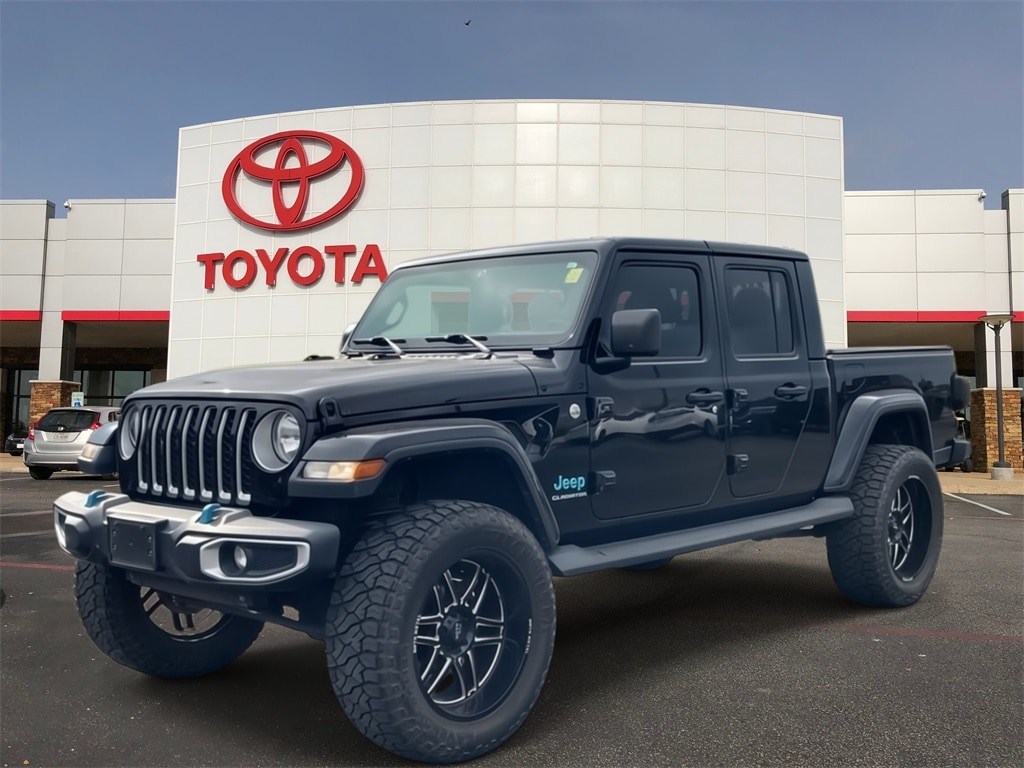 2020 Jeep Gladiator Overland's photo