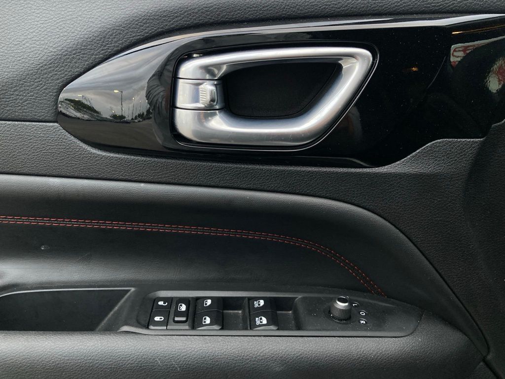 2025 Jeep Compass Trailhawk - Photo 12