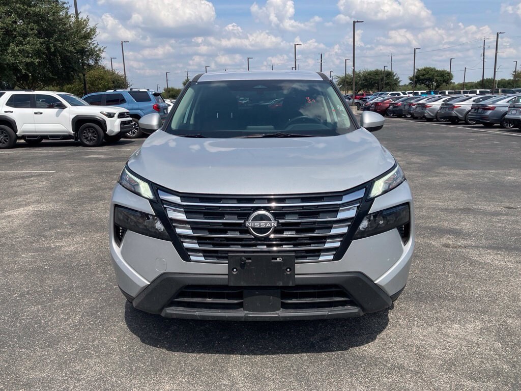 Used 2025 Nissan