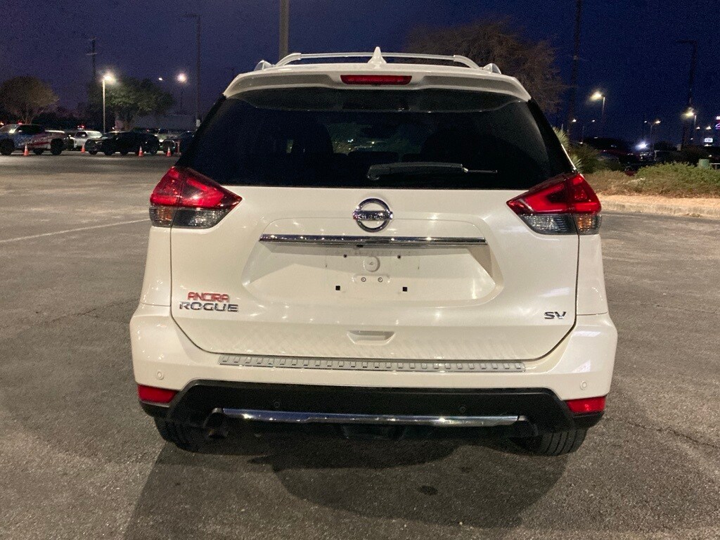 Used 2020 Nissan