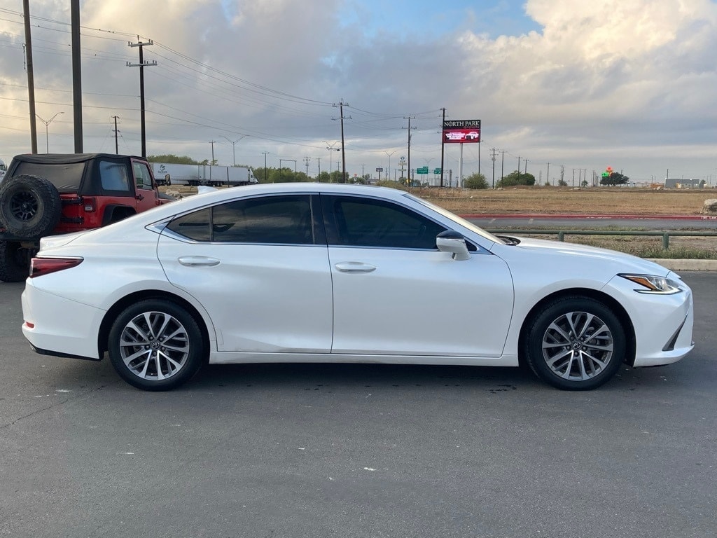 Used 2023 Lexus ES 350 Sedan