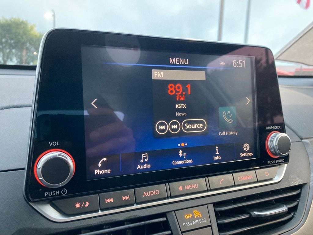 2025 Nissan Altima SV - Photo 21