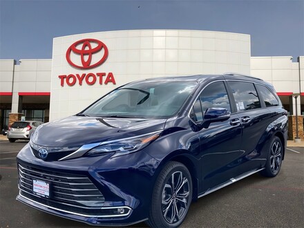 2025 Toyota Sienna Platinum 7 Passenger Van Passenger Van