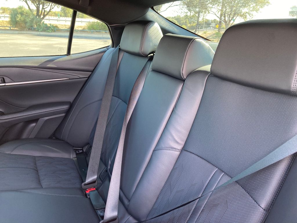 2026 Toyota Camry XSE - Photo 11