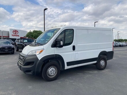 2025 Ram Promaster 1500 Low Roof Cargo Van