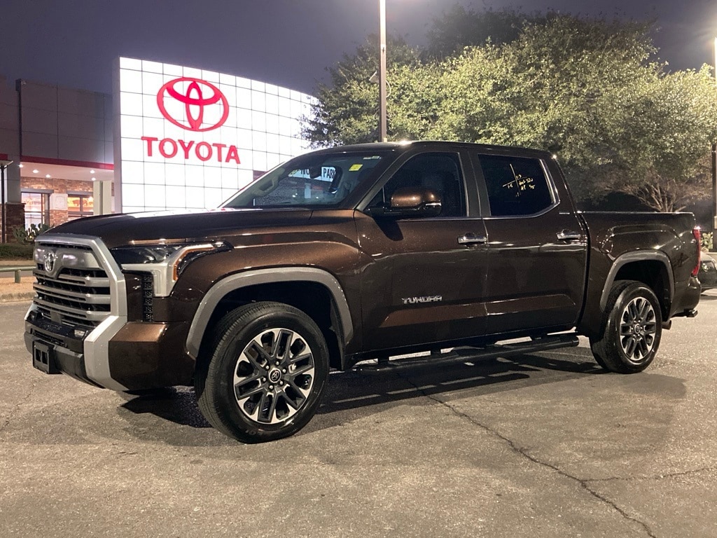 2024 Toyota Tundra Limited's photo