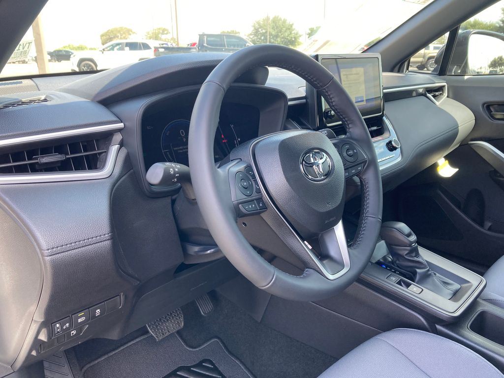 New 2026 Toyota Corolla Cross Hybrid SE