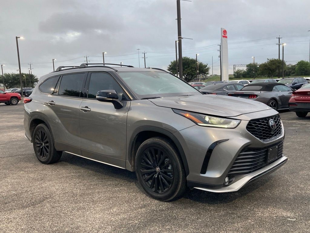 Certified 2026 Toyota Highlander XSE SUV