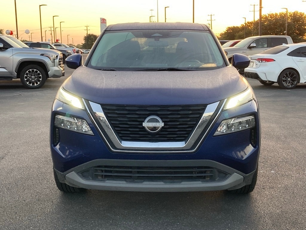 Used 2023 Nissan Rogue SV with VIN 5N1BT3BA5PC895321 for sale in San Antonio, TX