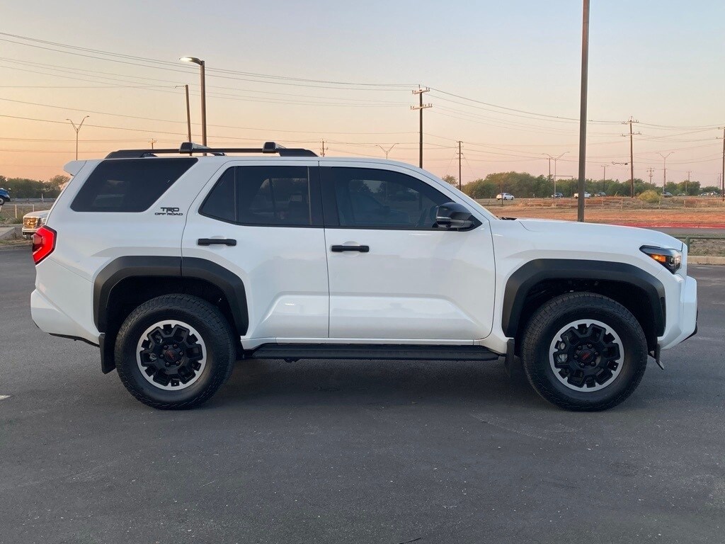 2025 Toyota 4Runner TRD Off-Road Premium photo 4