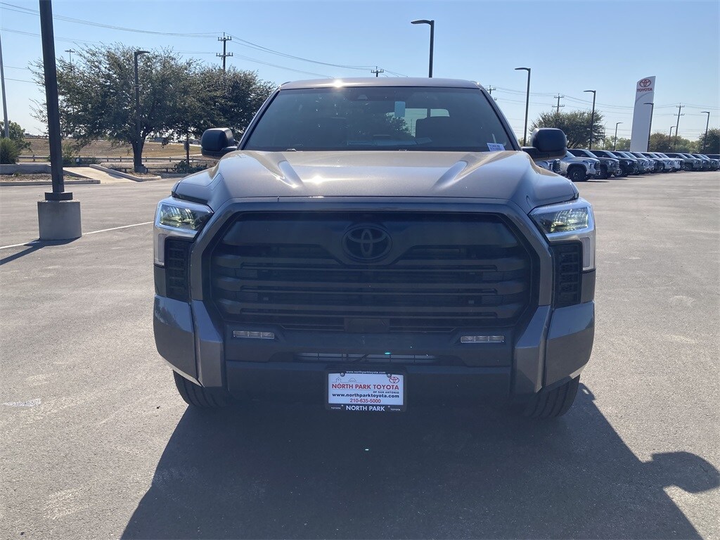 2026 Toyota Tundra SR5 photo 2
