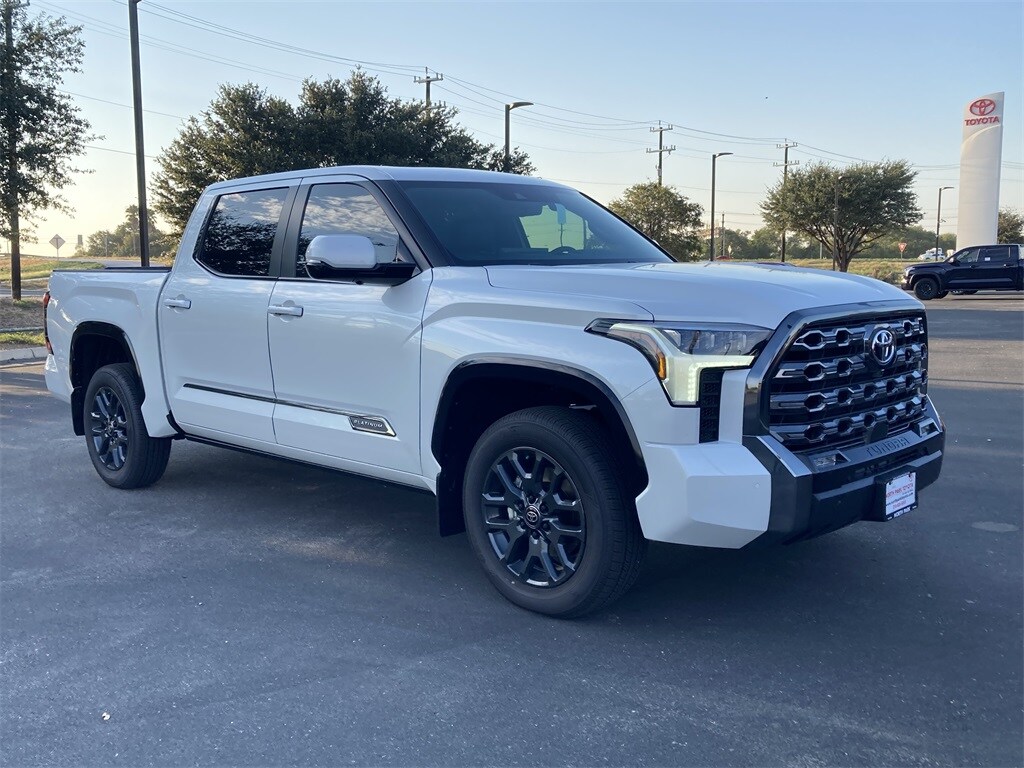 2026 Toyota Tundra Platinum CrewMax photo 3