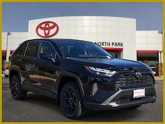 2025 Toyota RAV4 LE SUV