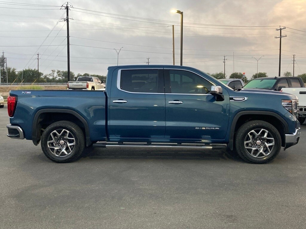 2024 Gmc Sierra 1500 SLT photo 4