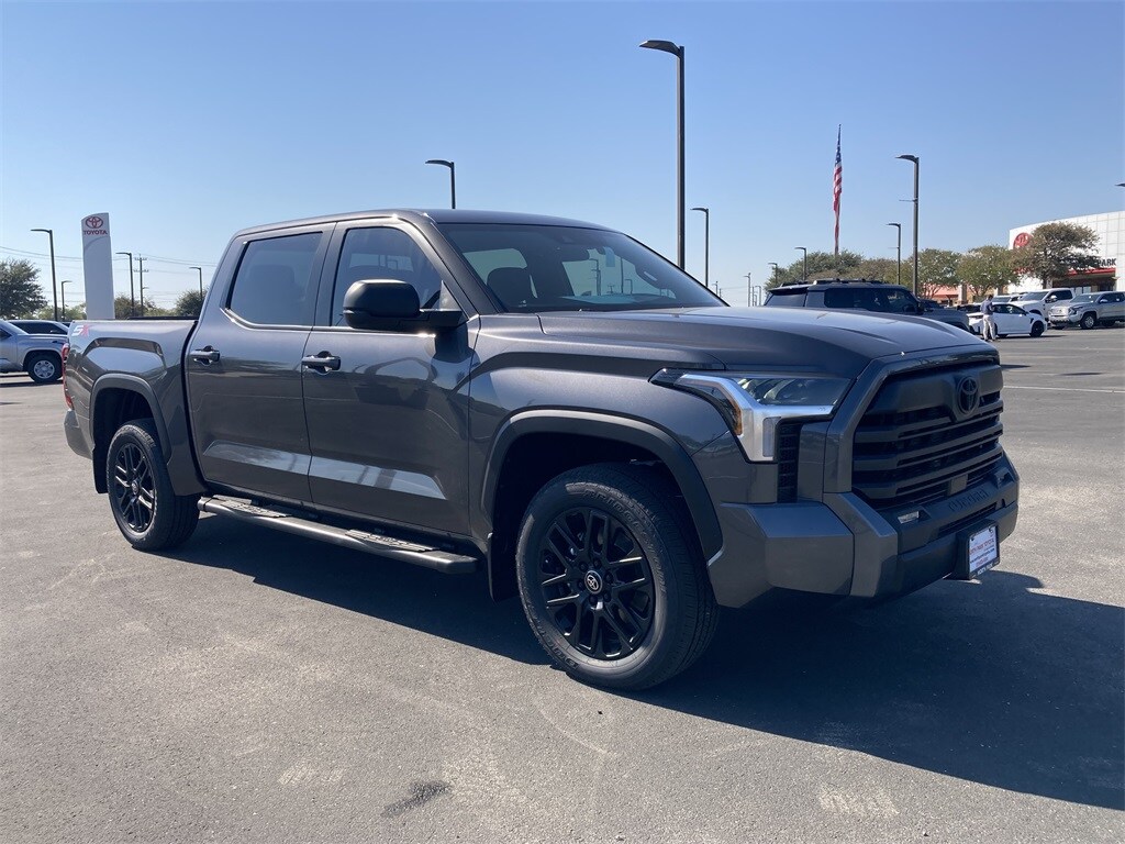 2026 Toyota Tundra SR5 photo 3