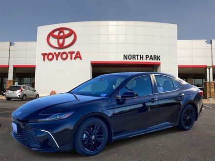 2026 Toyota Camry SE Sedan