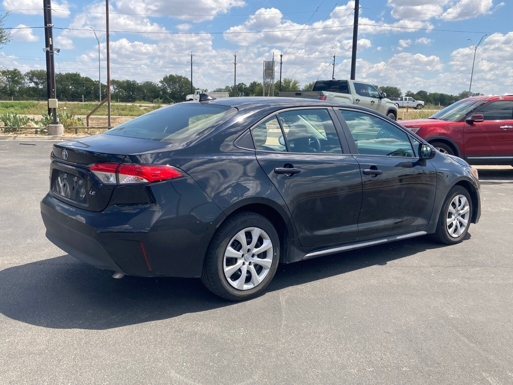 2024 Toyota Corolla LE photo 4