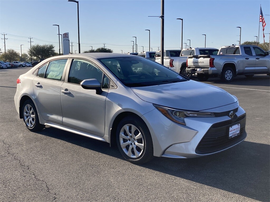 2026 Toyota Corolla LE photo 3