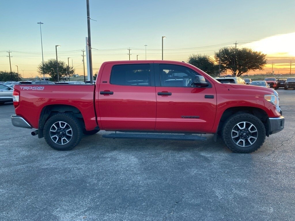 2015 Toyota Tundra SR5 Grade photo 3