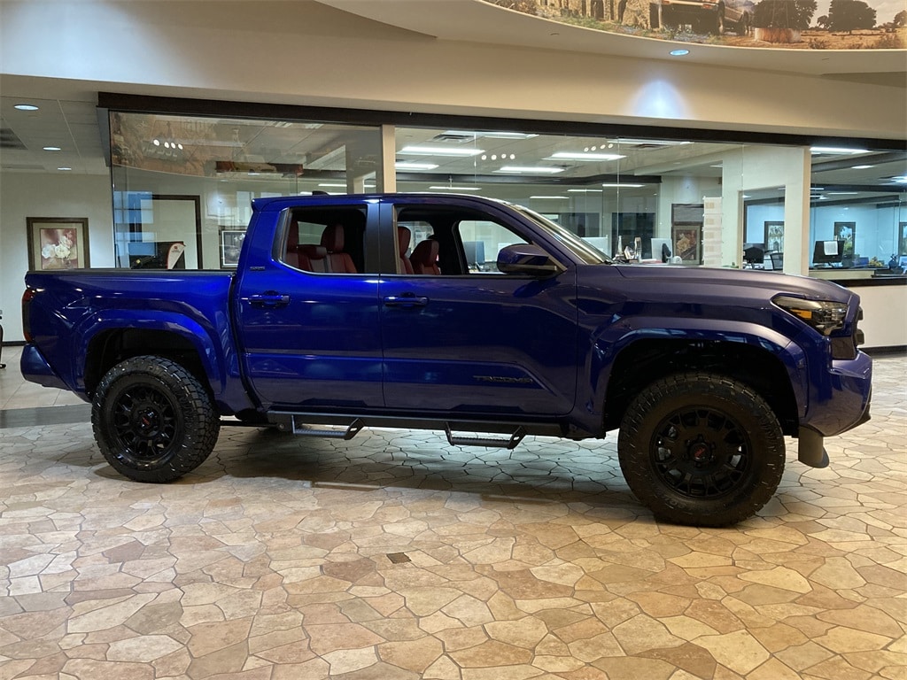 New 2025 Toyota Tacoma SR5 Truck Double Cab