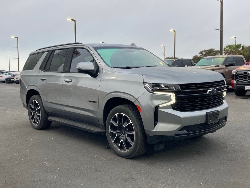 2024 Chevrolet Tahoe RST photo 2