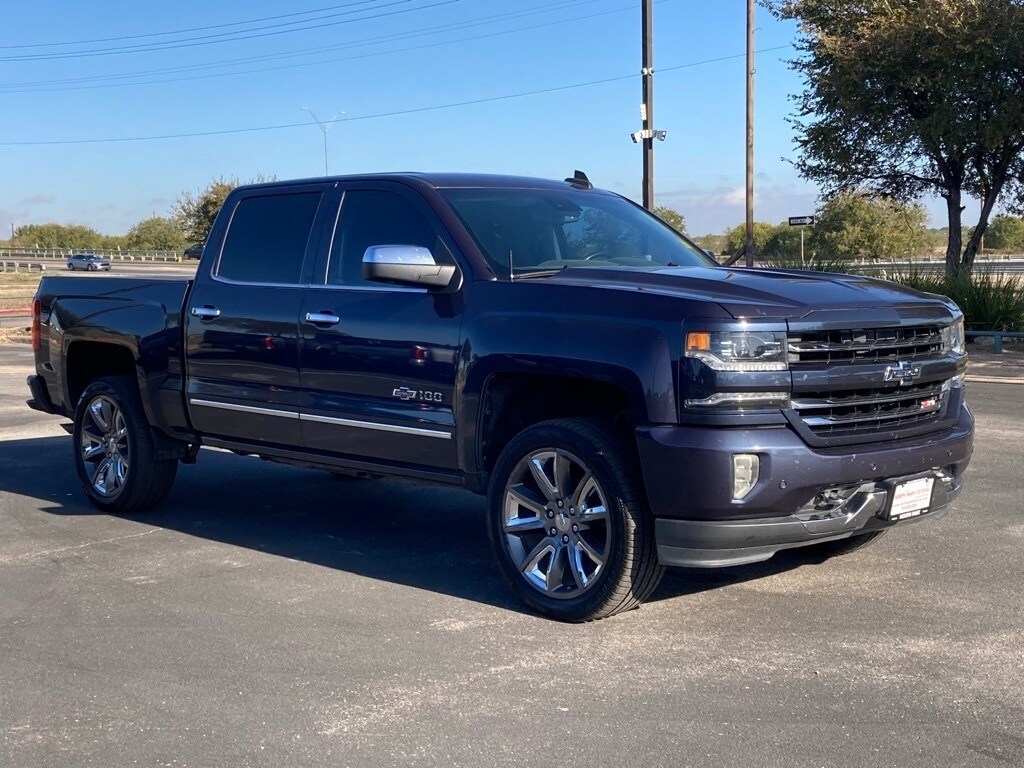 2018 Chevrolet Silverado 1500 LTZ photo 3