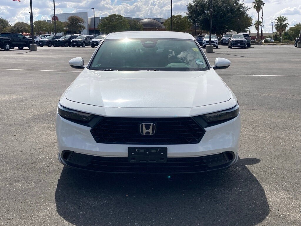 2023 Honda Accord LX photo 2