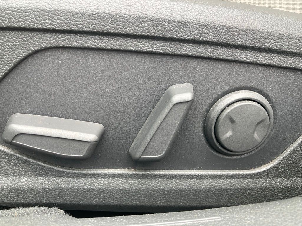 2025 Hyundai Sonata Hybrid SEL - Photo 11