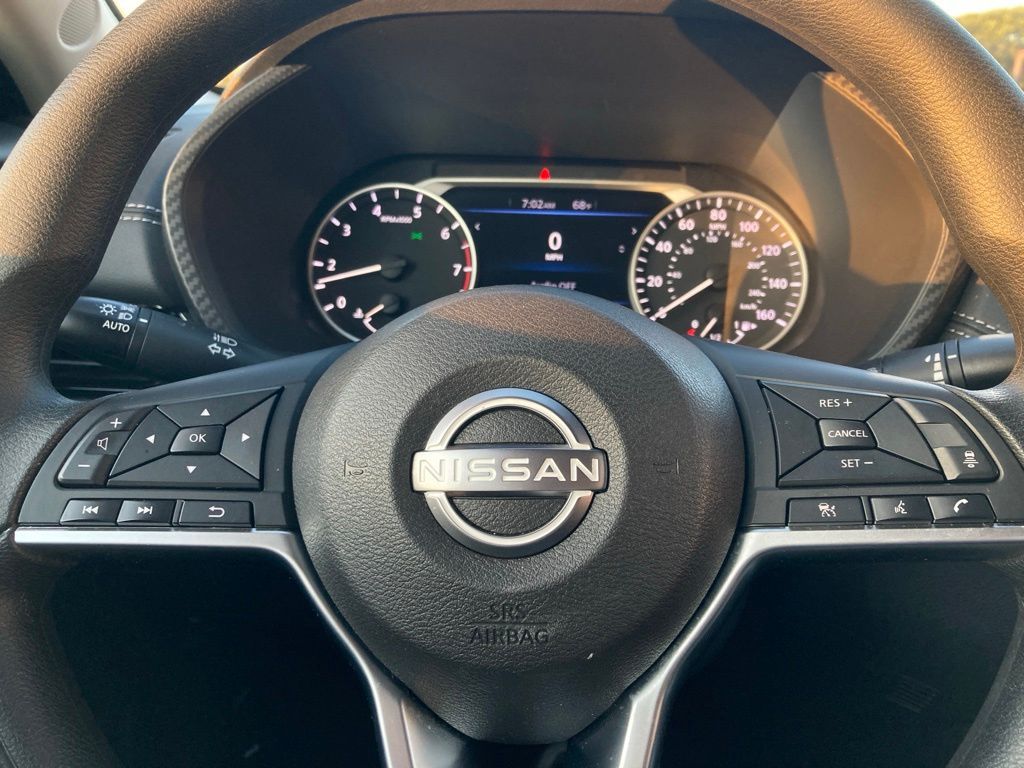 2025 Nissan Sentra SV - Photo 17