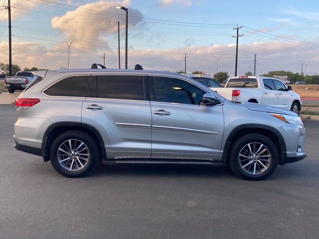 2018 Toyota Highlander XLE photo 4