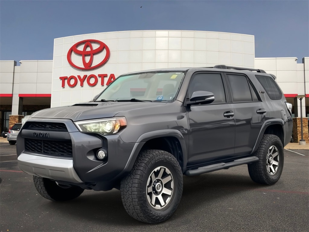 2018 Toyota 4Runner SUV  2018 Toyota 4Runner SUV
