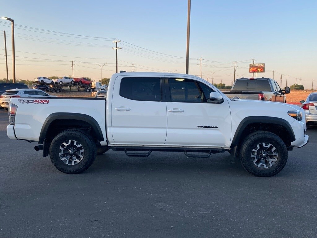 2023 Toyota Tacoma TRD Off-Road photo 4