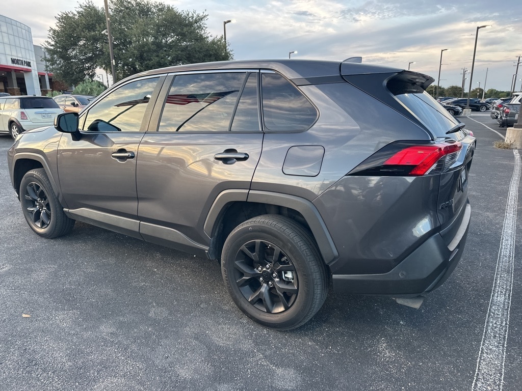 Used 2022 Toyota RAV4 LE with VIN 2T3H1RFV3NW212692 for sale in Northfield, Minnesota