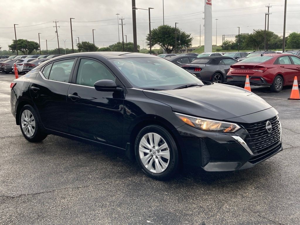 Used 2025 Nissan