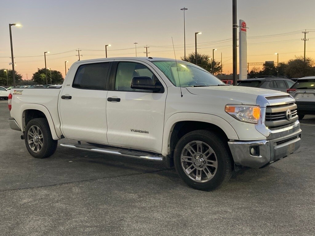 2015 Toyota Tundra SR5 Grade photo 2