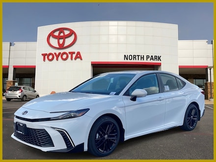 2026 Toyota Camry SE Sedan