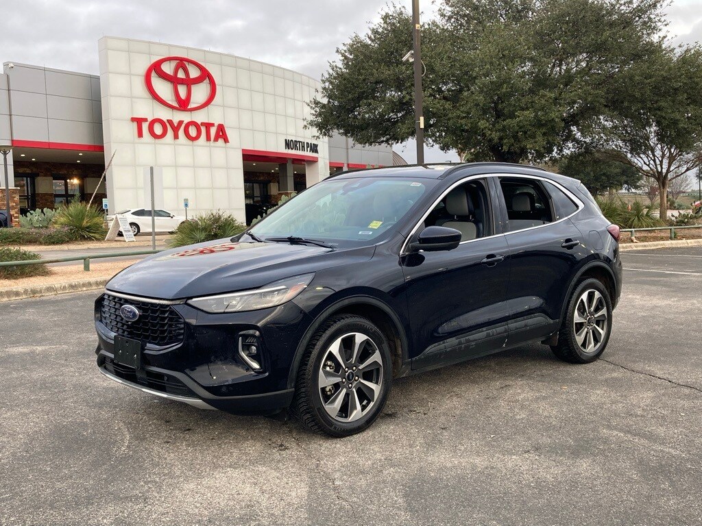 Used 2023 Ford Escape Platinum SUV