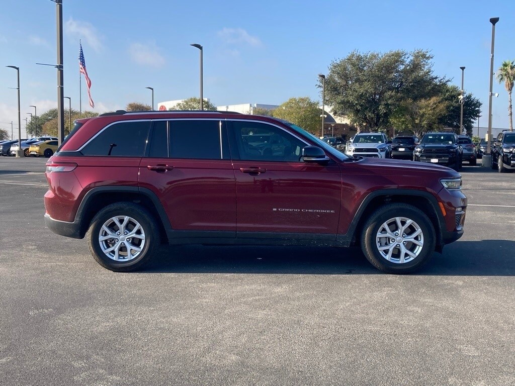 Used 2023 Jeep Grand Cherokee Limited SUV