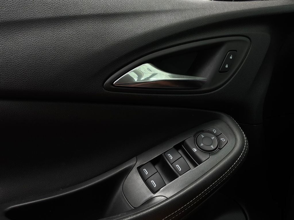 2025 Buick Encore GX Preferred - Photo 18