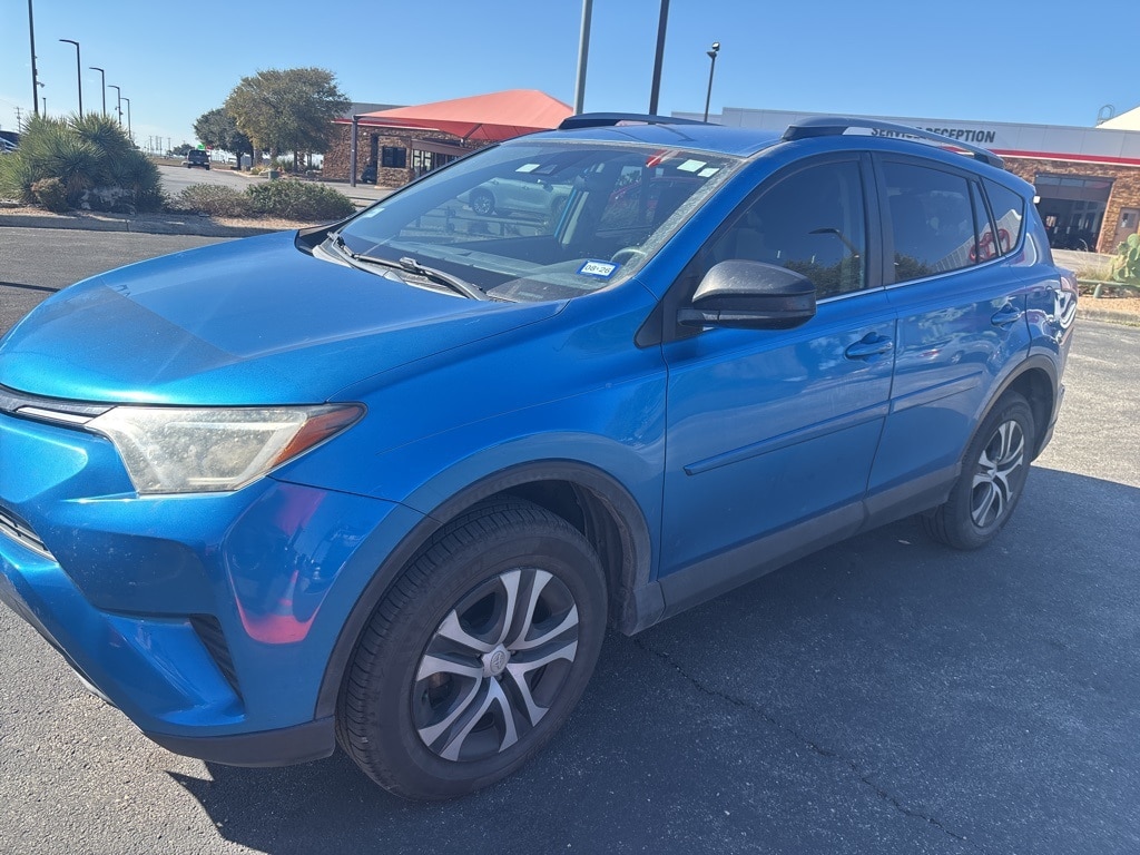 2017 Toyota RAV4 LE