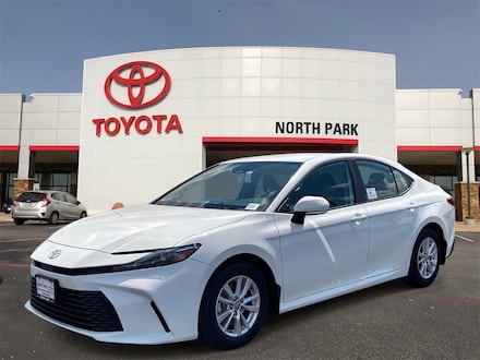 2025 Toyota Camry LE Sedan