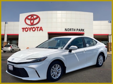 2025 Toyota Camry LE Sedan
