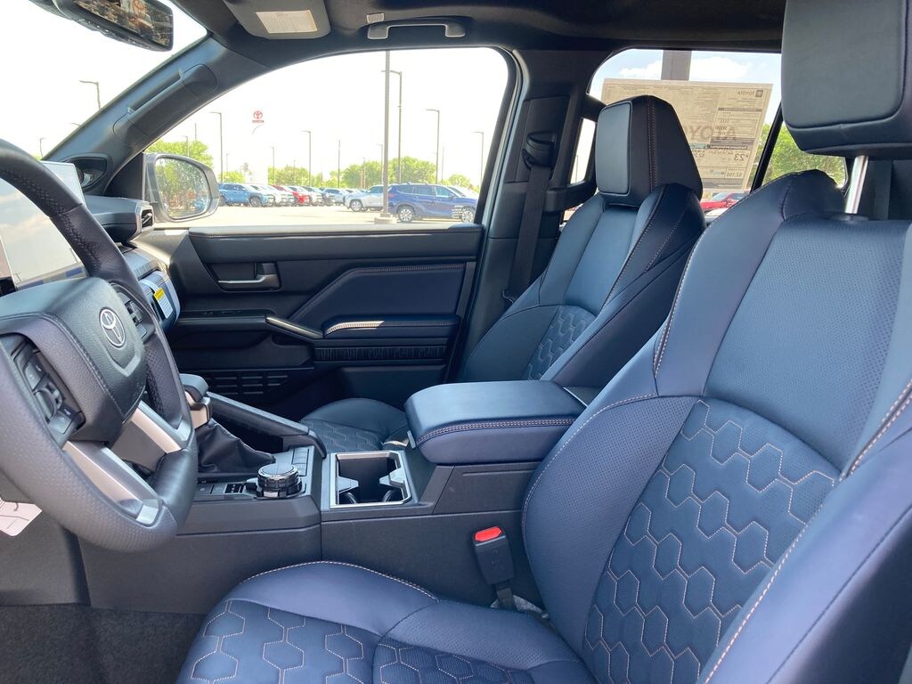 New 2026 Toyota 4Runner i-FORCE MAX Platinum SUV