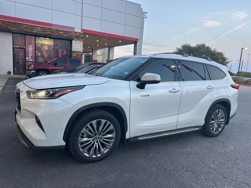 2021 Toyota Highlander Hybrid SUV 
