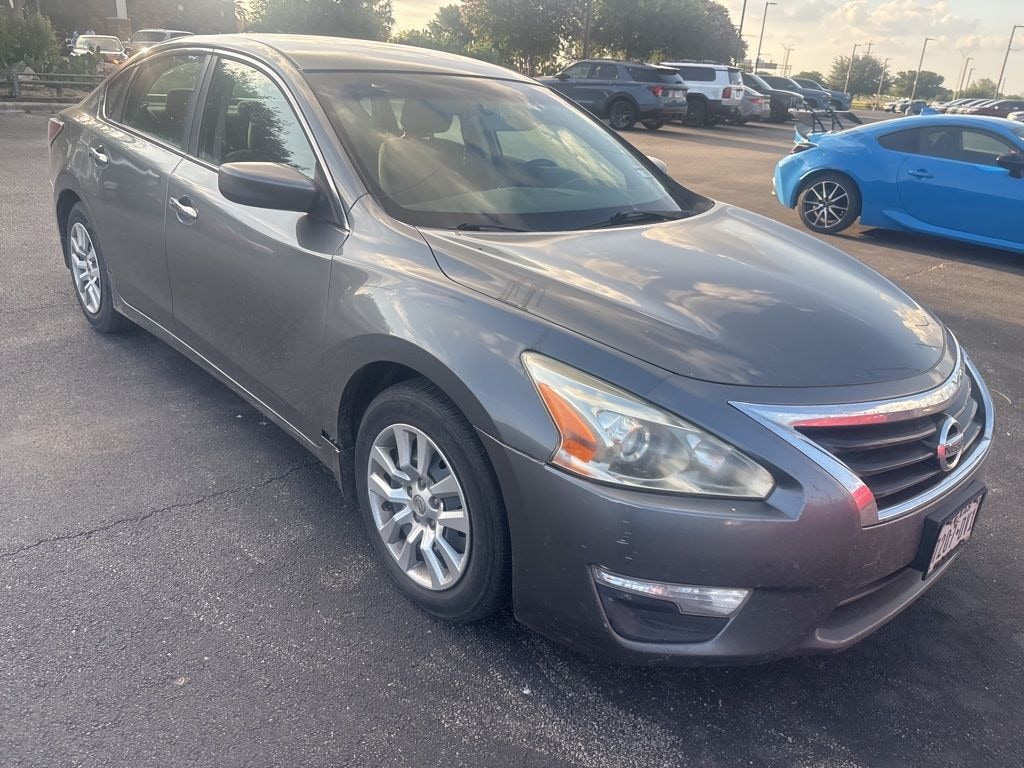 Used 2014 Nissan Altima 2.5 S Sedan